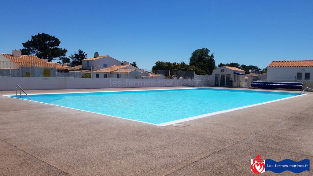 les-fermes-marines-bretignolles-sur-mer-piscine